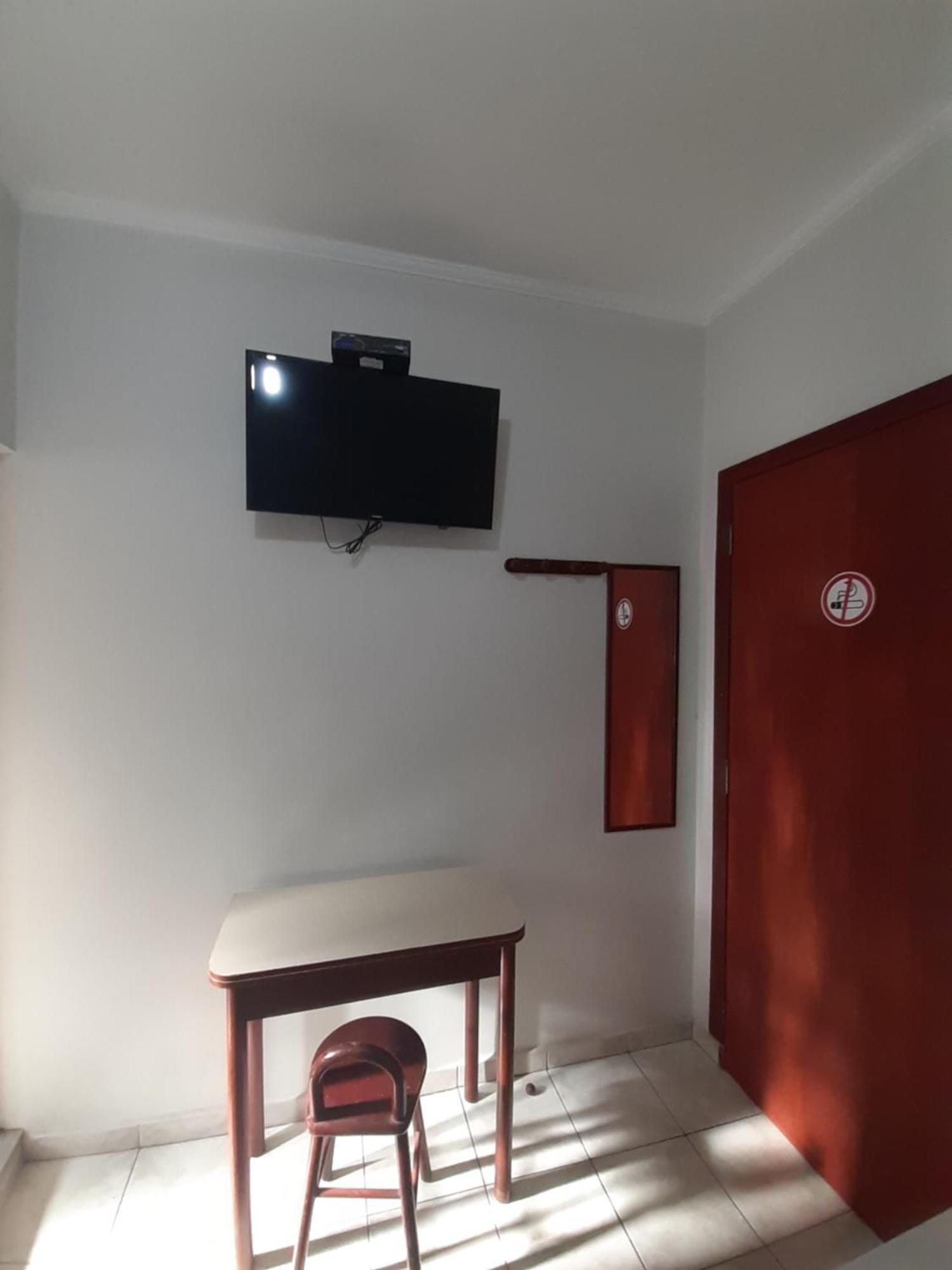 Apeninos Suites Basicas São Paulo Rom bilde